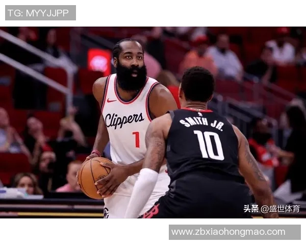 火箭强势击败快船,伍德再度展现全能得分能力 火箭强势击败快船,伍德再度展现全能得分能力