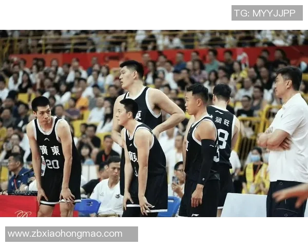 马刺与中国男篮的热身赛因疫情取消,球迷失望无限 马刺与中国男篮的热身赛因疫情取消,球迷失望无限