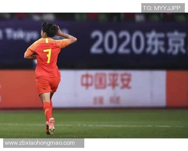 女足国家队备战奥运会，队员们积极备战，迎接挑战